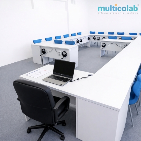 Nowoczesna_pracownia_językowa_z_laptopem